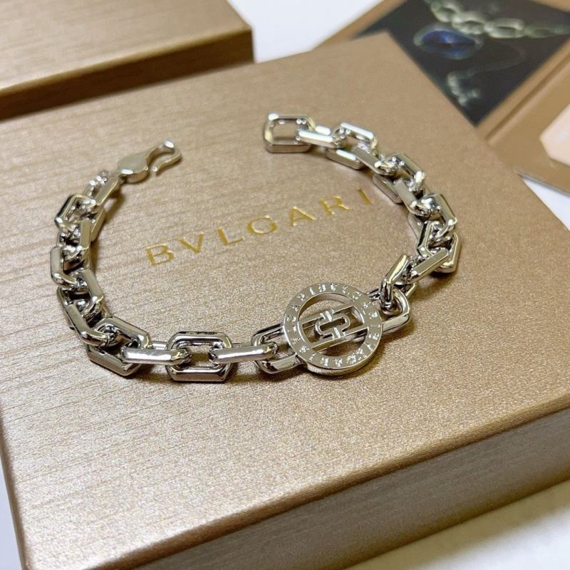 Gvc*1 bracelets